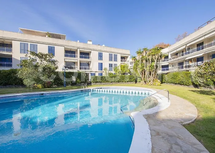 Con Piscina Y Aparcamiento En Playa De Aro Apartamento