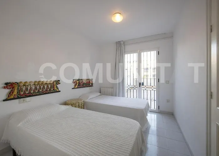 Apartamento Con Piscina Y Aparcamiento En Playa De Aro Platja d'Aro