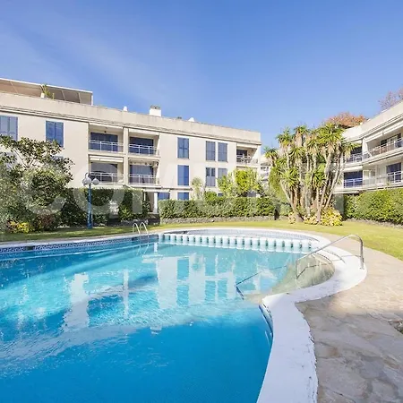 Con Piscina Y Aparcamiento En Playa De Aro Апартаменти